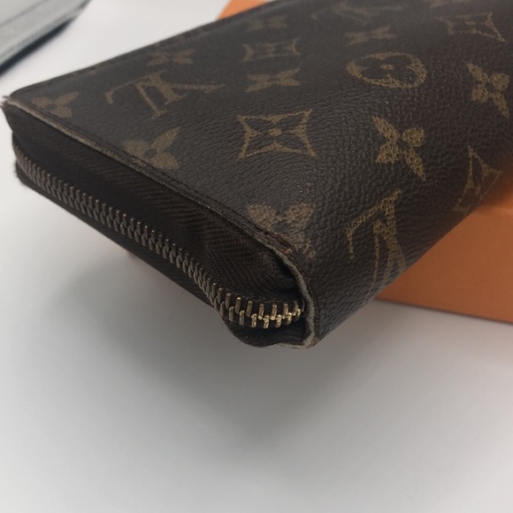 LV Zippy Organizer - Picture 6 of 13